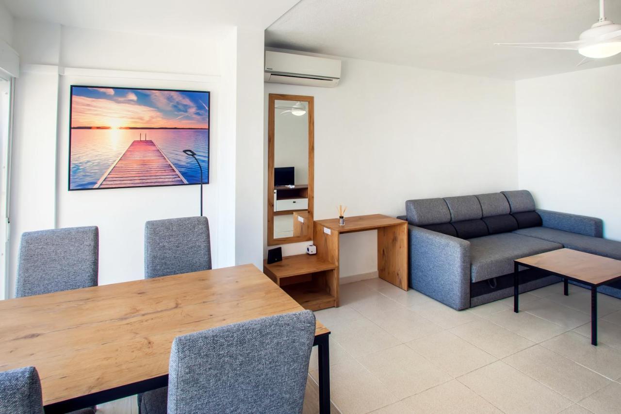 Apartment In La Mata Gabriele ตอร์เรเวียคา ภายนอก รูปภาพ