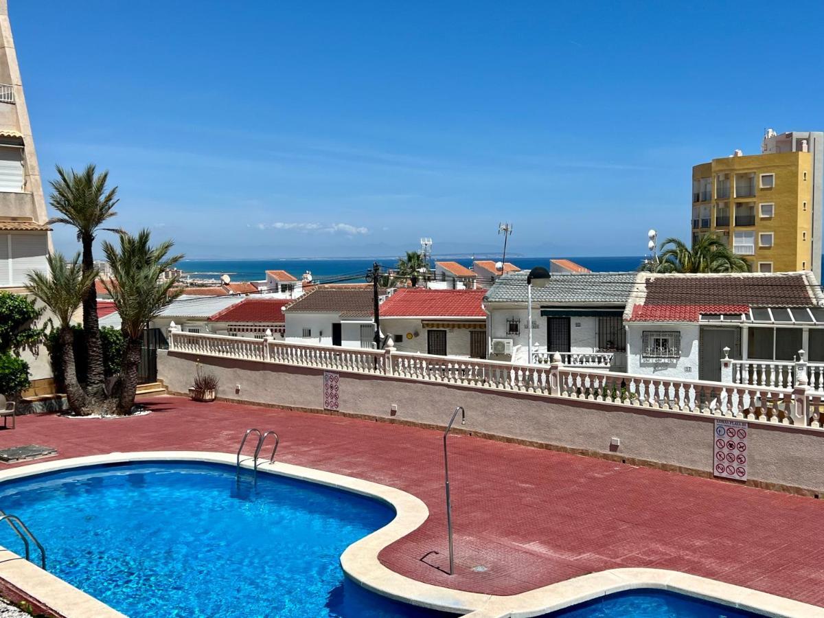 Apartment In La Mata Gabriele ตอร์เรเวียคา ภายนอก รูปภาพ